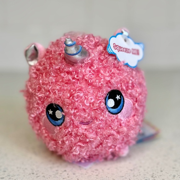 Squeezamals Ursula Unicorn Series 3 Small Plush Toy 3.5” 2019 - Picture 2 of 11